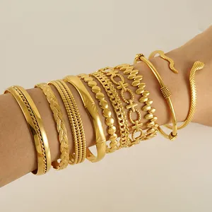 Retro Golden Stainless Steel Bracelet Adjustable Opening C-shaped Bracelet For Women