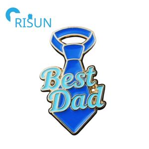 Broche de Metal Esmaltado Personalizado para <span class=keywords><strong>Papá</strong></span>, Pin de Solapa, Accesorios, Regalo <span class=keywords><strong>del</strong></span> Día <span class=keywords><strong>del</strong></span> Padre, Insignia de Super Daddy I Love Papa - Product Image 5