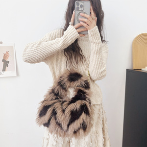 <span class=keywords><strong>Fausse</strong></span> <span class=keywords><strong>fourrure</strong></span> de renard femmes luxe <span class=keywords><strong>fourrure</strong></span> de laine affleurante avec poignées en tissu semblable à la laine sac à main sac à poignée supérieure - Product Image 3