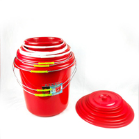 Ember Plastik Berkualitas Tinggi Bahan PP Warna Merah Untuk Penggunaan di Rumah atau Luar Ruangan dengan Pegangan Portabel untuk Kamar Mandi