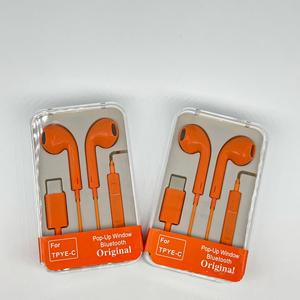 Écouteurs filaires Type-C orange, intra-auriculaires, avec micro intégré et puce numérique pour une utilisation quotidienne - Product Image 4