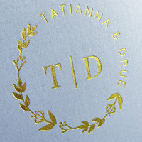 Boîte cadeau personnalisée en papier lin, boîte d'invitation rectangulaire estampillée à chaud or, emballage de faveurs pour mariage, personnalisation prise en charge, support OEM