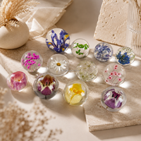 Ornement sphérique en résine fait main avec fleurs séchées, décoration florale de table en forme de tulipe