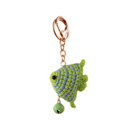 Handgemaakte gehaakte fruit-, bloemen-, aardbeien-, groente- en paddenstoel-sleutelhangers, gebreide amigurumi dieren, tropische vissen, kip sleutelhanger