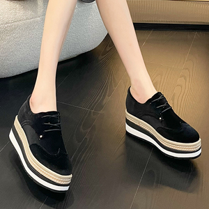 Chaussures et bottes décontractées pour femmes en daim à semelle légère en PU, style Oxford, plateforme épaisse – Prix compétitif - Product Image 6