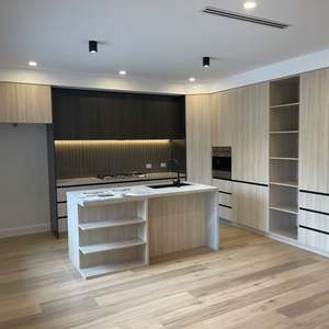 Ensemble de meubles de cuisine en bois massif laqué moderne personnalisé à haute brillance avec îlot pour la maison et les centres commerciaux - Product Image 1