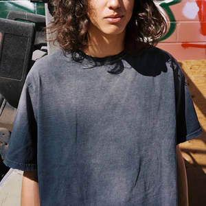 T-shirt pour homme, T-shirt oversize uni, lavage à l'acide, poids lourd, délavé au soleil, coupe ample, T-shirts vintage délavés pour homme - Product Image 6