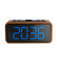 Réveil de bureau moderne avec radio, luminosité réglable, affichage numérique, alimentation CA/adaptateur, fonction alarme FM et fonction snooze