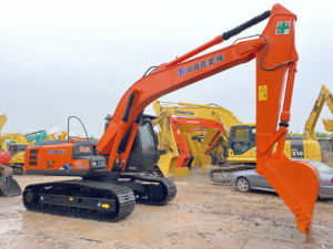 Excavatrice sur chenilles hydraulique d'occasion Hitachi ZX250, ZX200, ZX350, ZX210, ZX240 – Qualité supérieure à prix abordable - Product Image 2