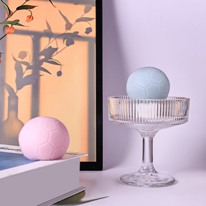 TangChu Nuevo Molde de Silicona Pequeño con Patrón de Balón de Fútbol para Velas de Aromaterapia, Molde de Compresión Artesanal para Difusores de Yeso - Product Image 3