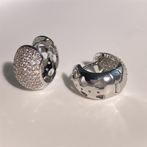 RAKOL EP599 Simple Zircon Micro Gold Plated Inlaid Cubic Zirconia Hoop Clip Unisex Earrings - Product Image 5