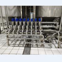 Machine de remplissage de haute précision pour boissons (thé, jus de fruits, lait, eau pure, eau gazeuse) et aliments, en plastique, 250 ml, 500 ml, 1000 ml