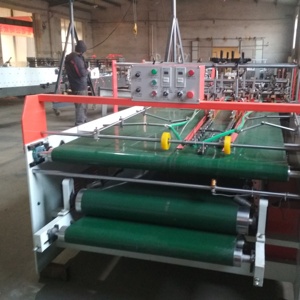 Máquina encoladora de carpetas inferiores automática para cajas de cartón corrugado Venta directa de fábrica Caja de madera de rodamiento PLC accionada eléctrica - Product Image 2