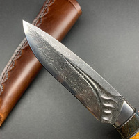 Couteau à lame fixe artisanal en acier Damas VG10 avec manche en bois stabilisé, couteau de chasse avec étui en cuir pour collection