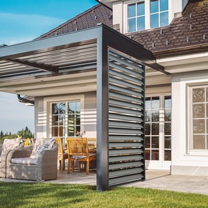 Pantalla de privacidad de aluminio para exteriores personalizable, obturador lateral, accesorio de pérgola a prueba de viento de fábrica para balcón - Product Image 1