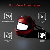 Porte-clés créatif lumineux en ABS pour casque de moto, pendentif tendance pour sac, ornement à suspendre, cadeau pour homme