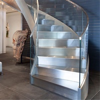 Escalier garde-corps en fer forgé avec bande de roulement en acier garde-corps en verre