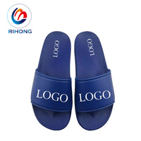 Sandales plates tendance 2026 à prix abordable, couleur verte, semelle souple, logo personnalisé, pour l'été, la plage, pantoufles de sport pour hommes