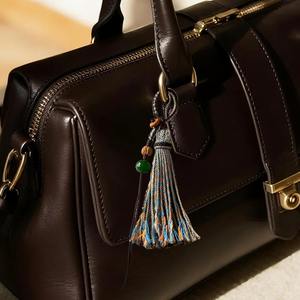 พวงกุญแจเชือกถักมือสไตล์โบฮีเมียน พร้อมจี้หยกขาวและดินแดง วินเทจ Y2K สำหรับตกแต่งกระเป๋าเป้สะพายหลังผู้หญิง - Product Image 2