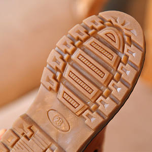 Sepatu Bot Kulit PU Musim Gugur Musim Dingin untuk Anak Perempuan Set Piyama Bermotif Bunga Pakaian Anak dengan Schpajamas yang Serasi - Product Image 5