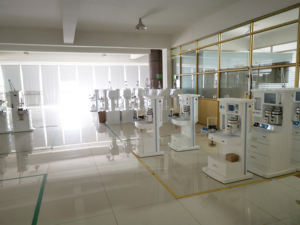 Station de travail spécialisée de machine d'anesthésie d'équipement de salle d'opération d'hôpital MJ-560B1 avec la construction durable en métal d'évaporateur - Product Image 4