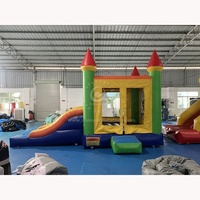 Château gonflable commercial extérieur pour adultes et enfants avec toboggan et souffleur