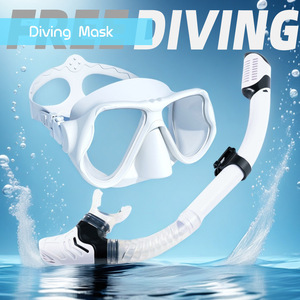 Ensemble de masque de plongée en silicone pour adulte avec tuba entièrement étanche et anti-buée, équipement de natation pour sports d'été - Product Image 2