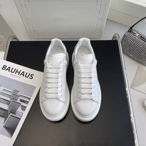 Chaussures pour hommes de marque de créateurs de haute qualité, chaussures décontractées en cuir respirant à semelle épaisse, chaussures de course et de marche de luxe - Product Image 1