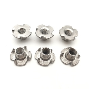Tuerca <span class=keywords><strong>de</strong></span> Cuatro Puntas <span class=keywords><strong>de</strong></span> Acero Inoxidable 304 M4 M5 M6 M8 DIN1624 para Muebles <span class=keywords><strong>de</strong></span> Madera y Chapa Metálica - Product Image 1