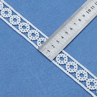 Garnitures en dentelle brodée à coudre en polyester blanc personnalisé Garnitures brodées en soie de lait de haute qualité pour accessoires de vêtement et robes