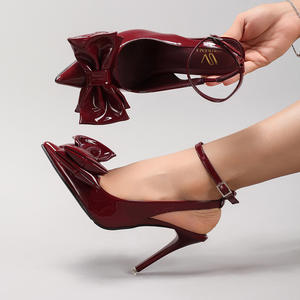 รองเท้าส้นสูงประดับกลิตเตอร์สำหรับผู้หญิง รองเท้าส้นเข็มหัวแหลมสำหรับงานปาร์ตี้ รองเท้าปั๊มประดับเพชรสำหรับชุดราตรี รองเท้าผู้หญิง - Product Image 1