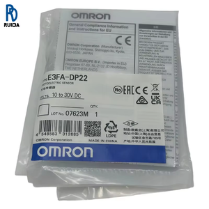 Sensor Fotoeléctrico E3FA-DP22 con Amplificador Integrado, Reflexión Difusa, Distancia de Detección 300 mm, Salida PNP, Conector M12 - Product Image 1