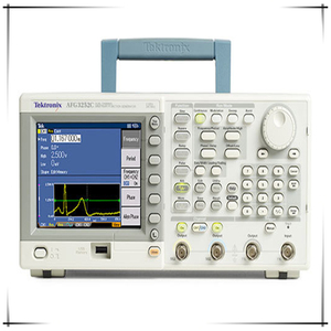 Nouveau générateur et source de signaux arbitraires/fonctionnels Tektronix AFG3252C haute précision avec garantie d'un an - Product Image 1