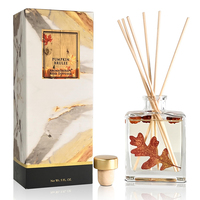 Ensembles de diffuseurs de roseaux d'huile essentielle de parfum de luxe rafraîchissant d'aromathérapie de fleurs OEM pour la décoration intérieure de Noël de luxe