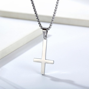 Collier en acier inoxydable de style européen et américain, croix inversée de saint Pierre, chaîne en bambou, pendentif sportif unisexe, diable - Product Image 4