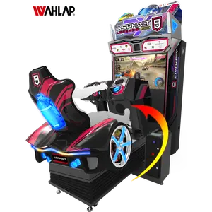 Macchina arcade per auto da gioco che guida la macchina da gioco arcade del simulatore di corse