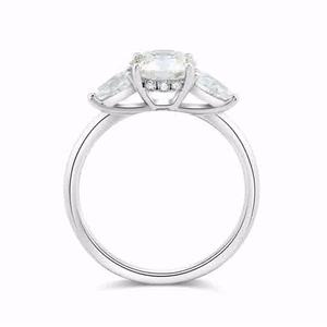 แหวนหมั้นผู้หญิงสีเหลืองทอง18K เครื่องประดับดีไซน์หรูหราออกแบบได้ตามต้องการ - Product Image 3