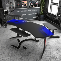 Bureau de jeu RGB professionnel moderne de 1,8 m, grand bureau d'ordinateur en forme d'aile personnalisé avec plateau pour clavier LED, matériau métallique