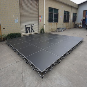 Escenario portátil de aluminio para eventos escolares y exteriores con iluminación de alta calidad - Product Image 1