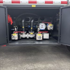 Camion-citerne FAW J6F 4x2 5000L RHD pour le transport de carburant et de marchandises inflammables et dangereuses - Product Image 6