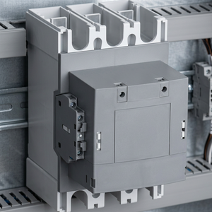 Contacteur d'automatisation industrielle de moteur à courant alternatif AX370-30-11-86 de qualité supérieure 1SFL607074R8611 pour équipement électrique - Product Image 3