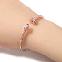 Bracelets tendance pour femmes, style classique et simple, bijoux en laiton et zircon, bracelet ouvert, prix de gros