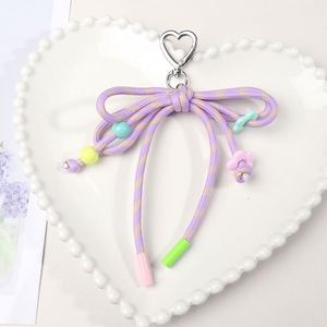 Lindo llavero de corazón de punto estilo Y2K de dibujos animados, colgante de cuerda hecho a mano para teléfono, regalo con estilo - Product Image 3