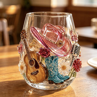 Verre à bière rétro style cowboy western avec motif 3D en relief guitare et papillon, verrerie vintage thème musique country, verre en forme de botte