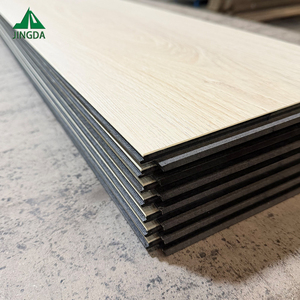 Suelo Laminado HDF AC4 con Precio de Fábrica, Instalación con Sistema de Clic, Aspecto de Madera de Roble, 8mm, Resistente al Agua, 5 Años de Garantía, Decoración de Interiores - Product Image 4