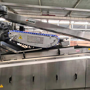 Équipement industriel pour boulangerie : Machine à démouler le pain continu et les pains grillés - Product Image 3