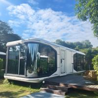 Capsule spatiale à construction rapide-Petite maison en verre préfabriquée de luxe pour hôtel/station de villégiature