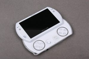 Console portable PSPgo d'occasion, mémoire 16 Go, jailbroken 66, écran sans batterie, neuf, en stock en Chine - Product Image 2