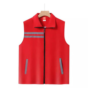 Chaleco reflectante de seguridad con bolsillo con cremallera rojo, ropa unisex para otoño - Product Image 1