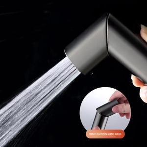 JAPON TARZI Döner İki Kademeli Plastik ŞATAF Püskürtme Tabancası MİNİ HORTUMLU DUŞ BAŞLIĞI Tuvalet Bide Araba Yıkama için Modern Tasarım ile - Product Image 1